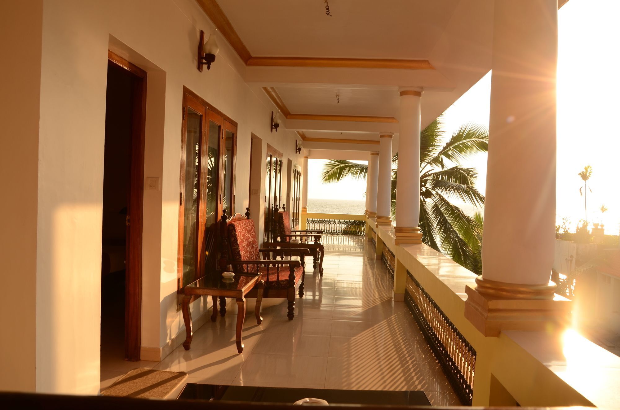 Hotel Sea View Palace - The Beach Hotel, Ковалам Екстер'єр фото
